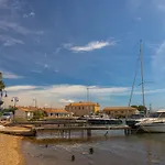 Les Palmiers By Interhome Hyères