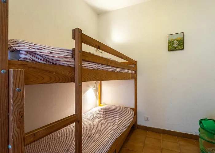 아파트 Les Palmiers By Interhome